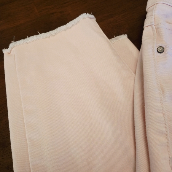 Lauren Conrad Womens Trendy Light Pink Distressed Heart Skinny Capri Jeans - Picture 9 of 9